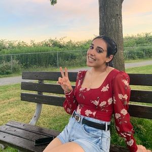 Meet your Posher, Komal